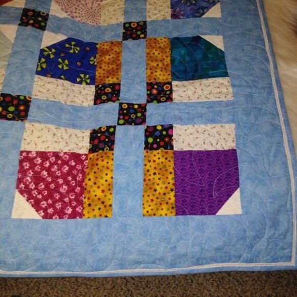 Hand made New Baby quilt multicolor patch bright colorful snuggly soft 100% cott - Picture 5 of 11